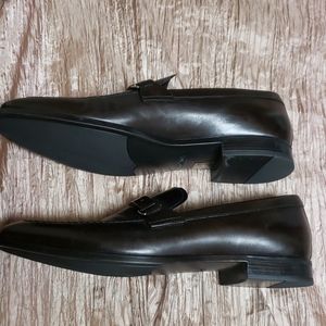 4th! PRADA MEN'S LOAFERS-- $75